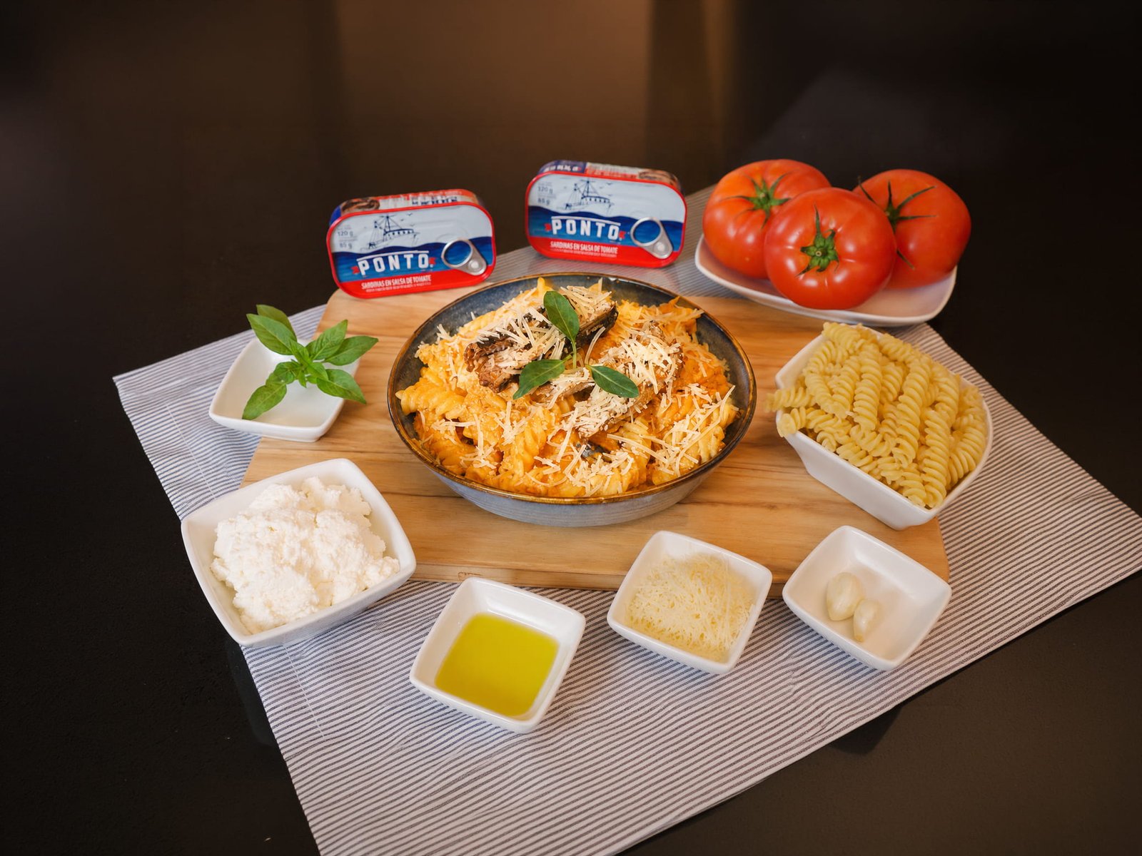 Pasta Cremosa de Tomate Rostizado con Sardinas: fácil, reconfortante y llena de sabor