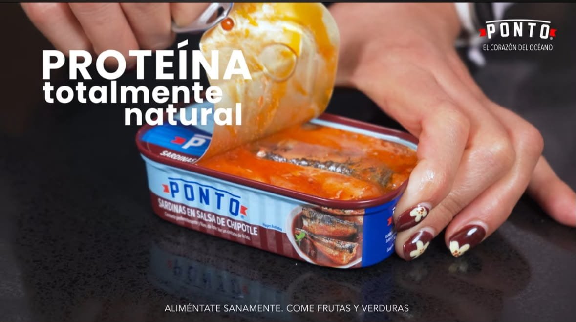 Ahora sí nuestro ingrediente estrella, sardinas Ponto en salsa de chipotle!