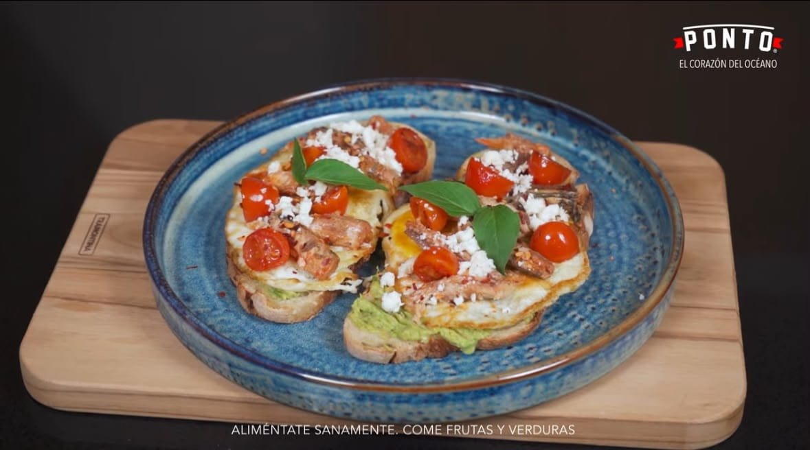 Y listo! Nuestro avocado toast está listo.