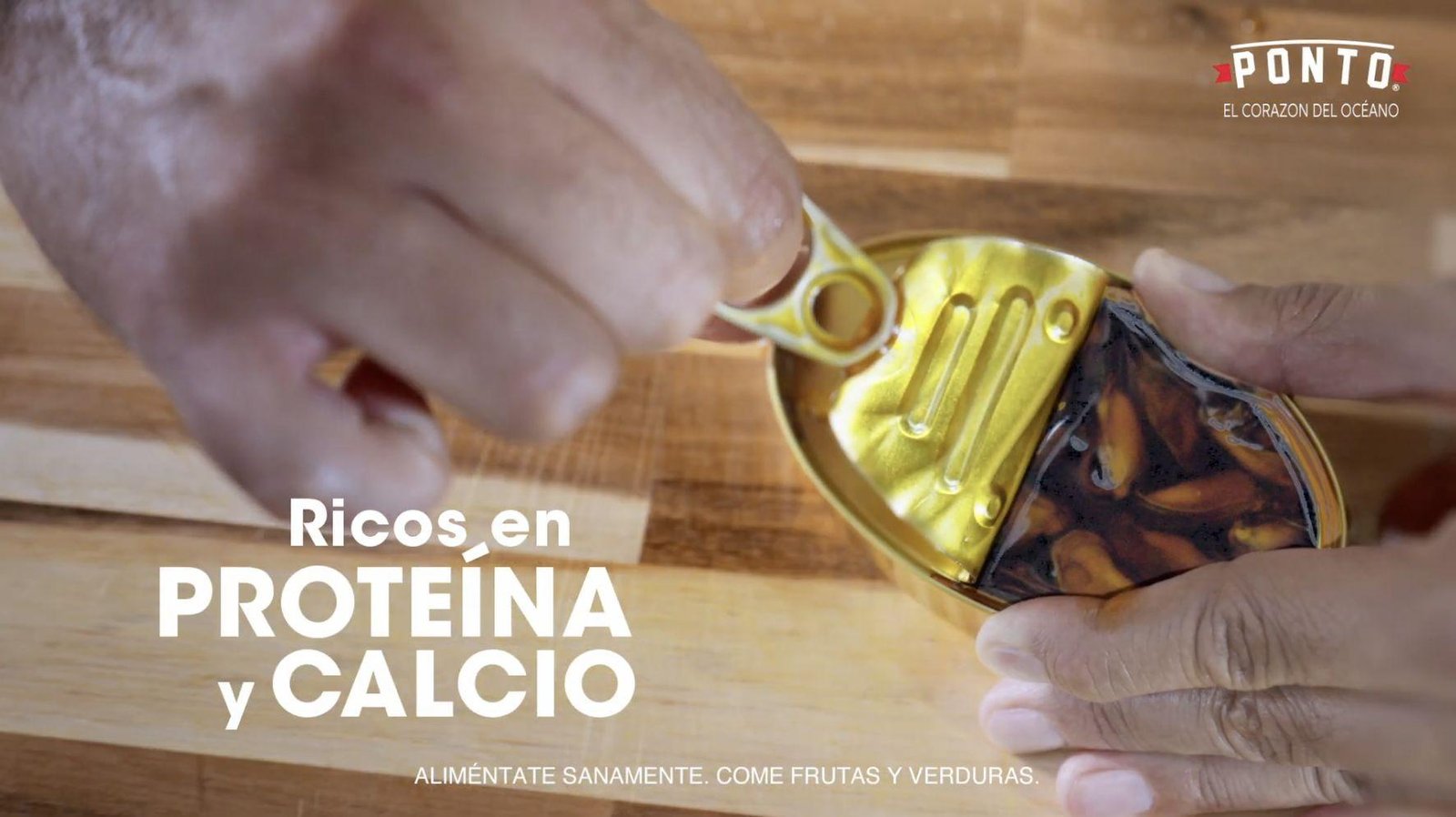 Abrimos los mejillones en escabeche Ponto. <br> Tan prácticos que ya están limpios para cocinarlos. 